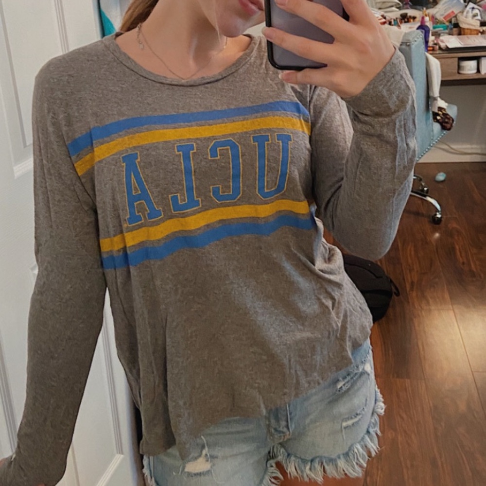 UCLA t-shirt💛💙
